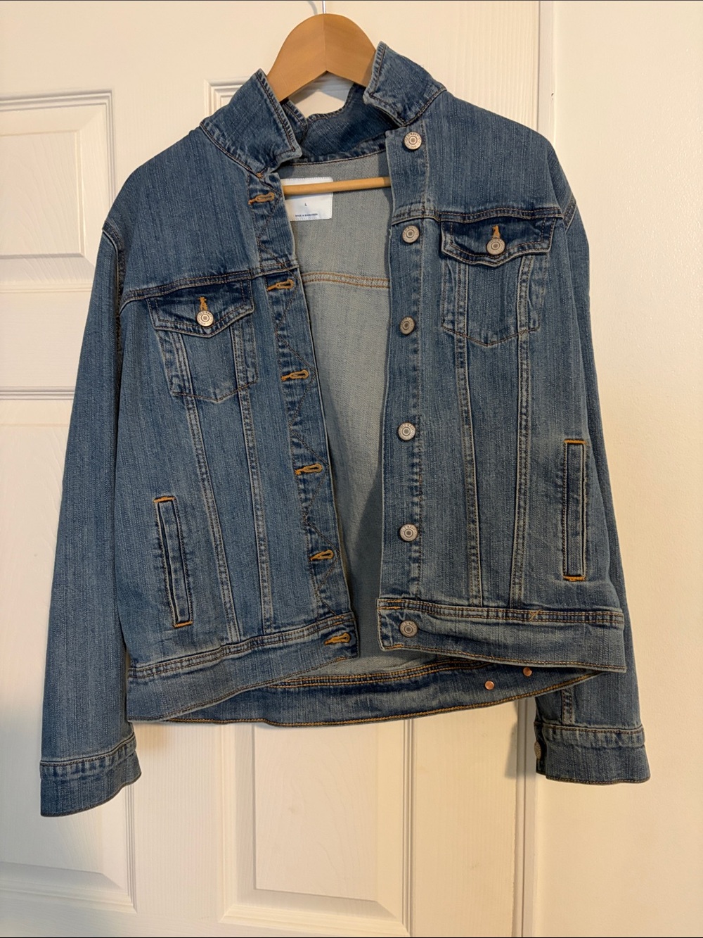 Old Navy Women's Medium Blue Denim Jacket